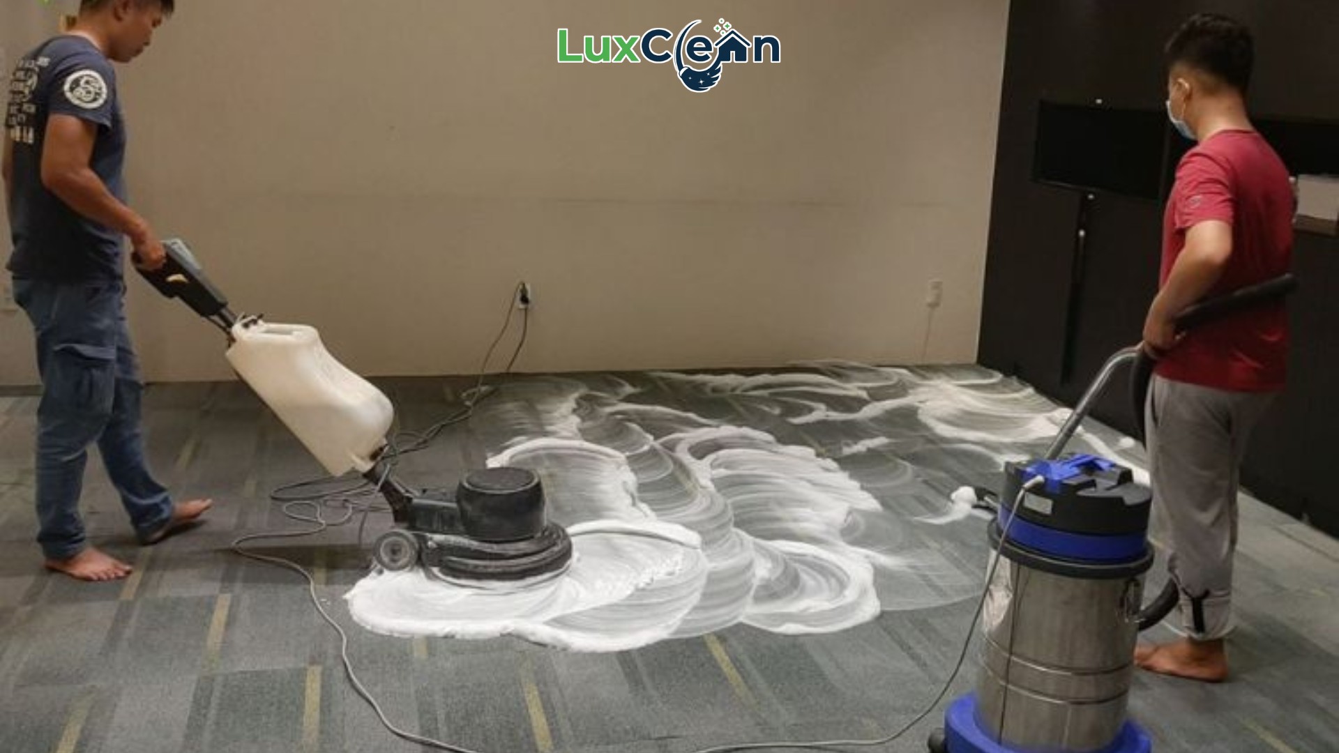 Làm thế nào để chọn dịch vụ vệ sinh cao cấp, chất lượng tại TP.HCM? 3 513885222 122117505674885229 6848161775971449164 n